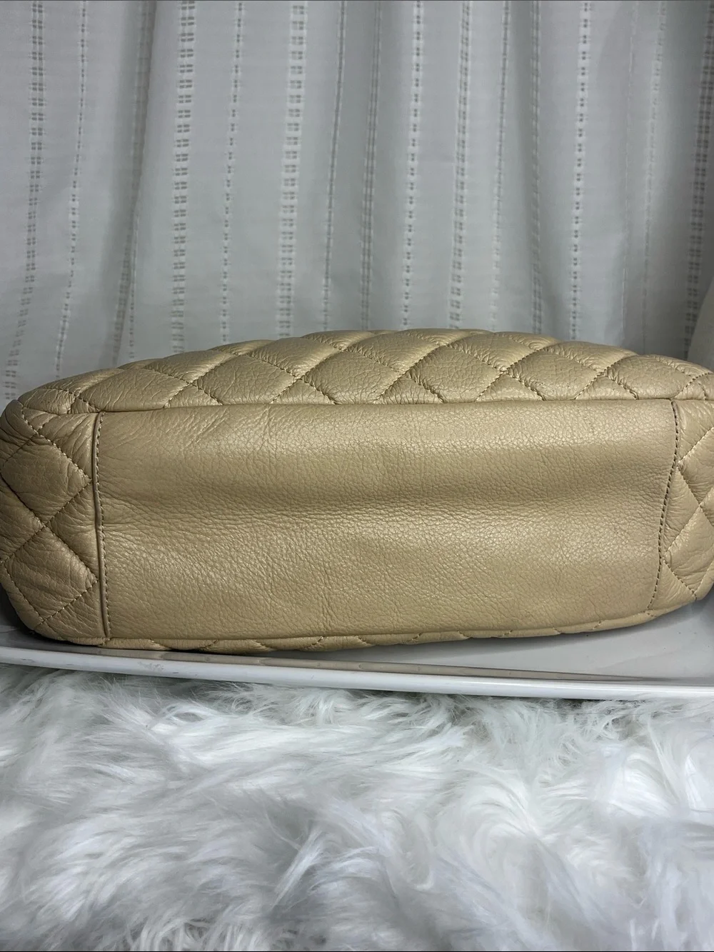Kate Spade  Quilted Cream Leather Shoulder Bag with Chain Detail